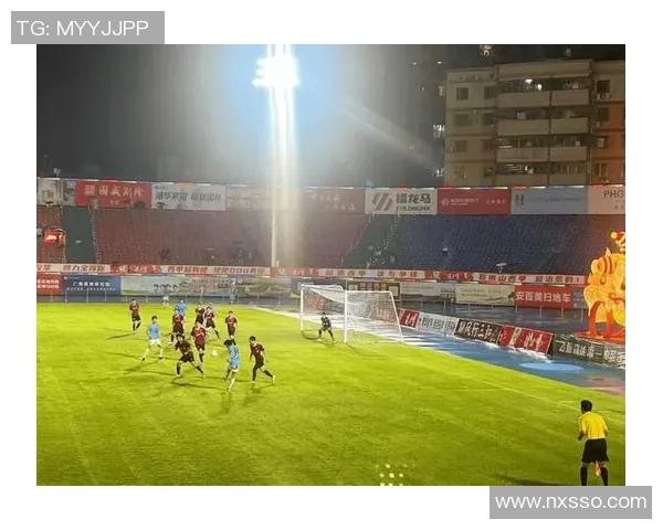 足球99号球星率队逆袭豪门点燃绿茵赛场激情风暴 足球99号球星率队逆袭豪门点燃绿茵赛场激情风暴